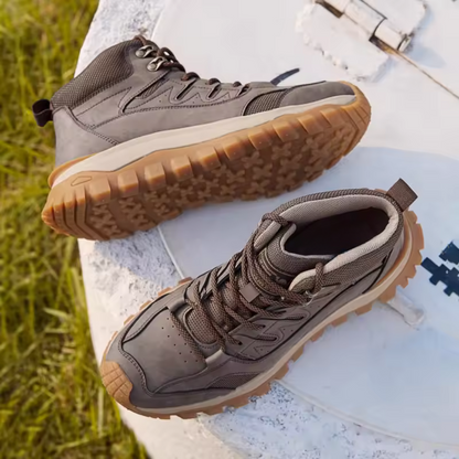 Botas de montaña para hombre con suela ergonómica