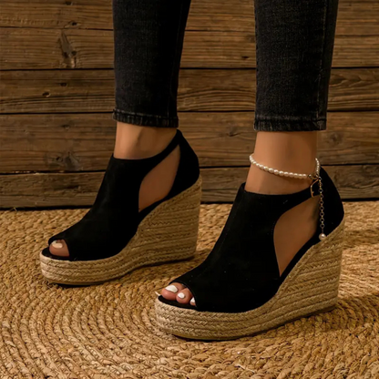 Sandalias de cuña para mujer con acabado elegante y diseño cubierto