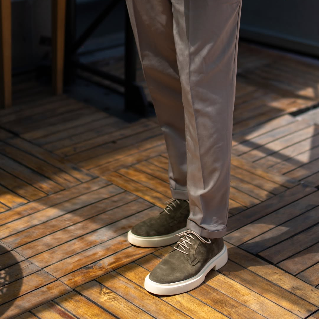 Zapatos casuales con tacon bajo y cordones para hombre