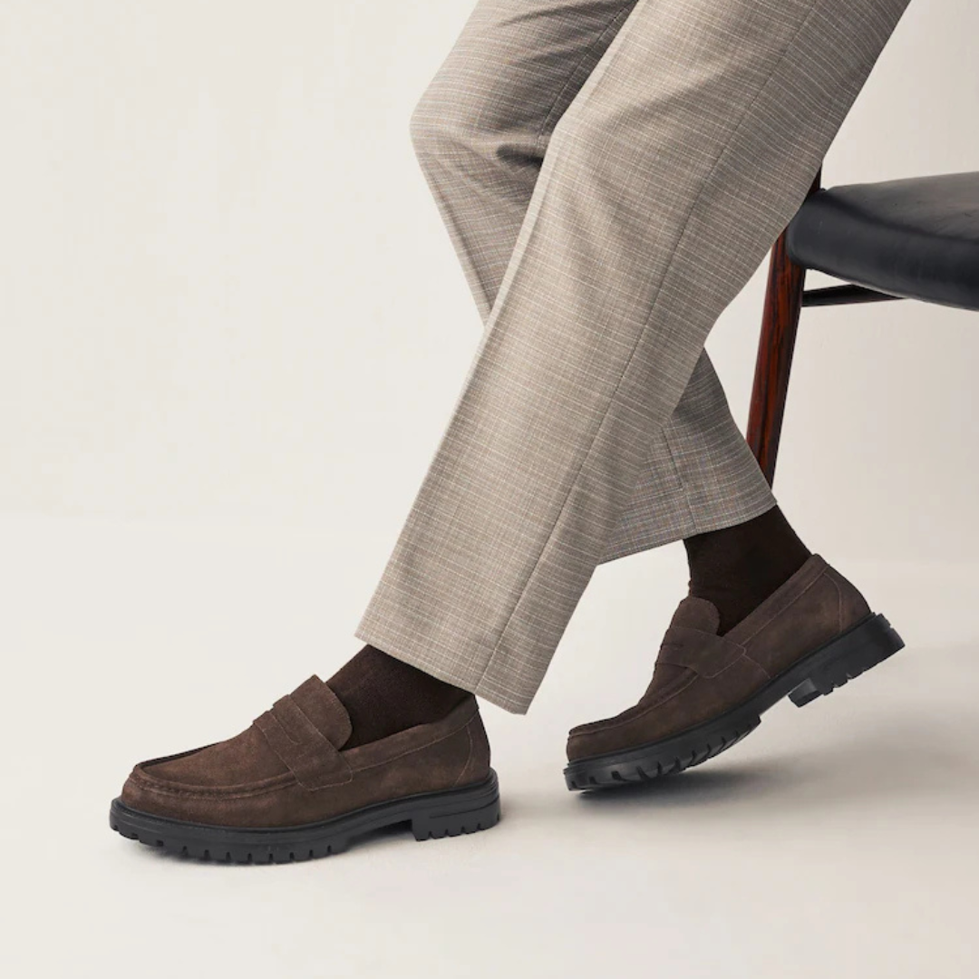 Elegante mocasines de ante para hombre